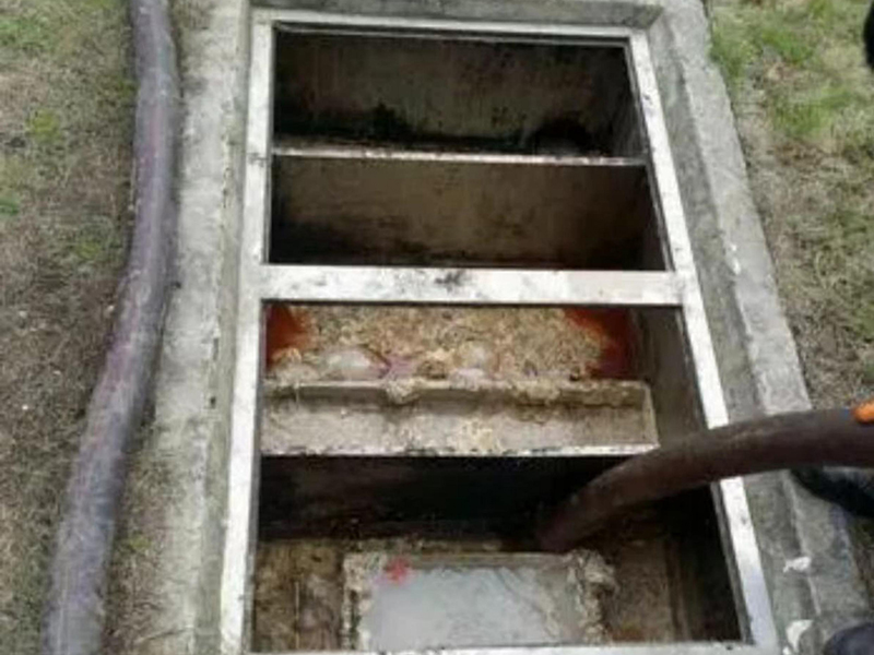 南口街道隔油池清理